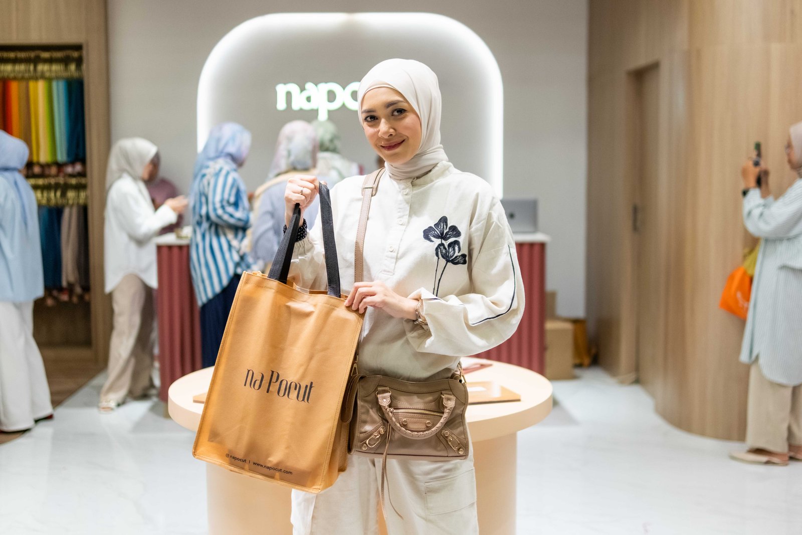 Napocut Grand Opening Store BXC